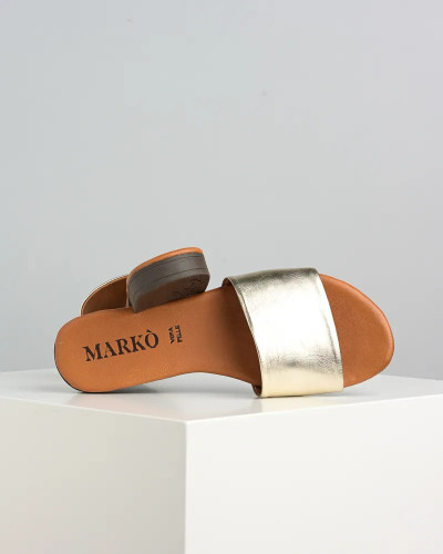 Zlatne kožne ženske sandale brend Marco, slika 2