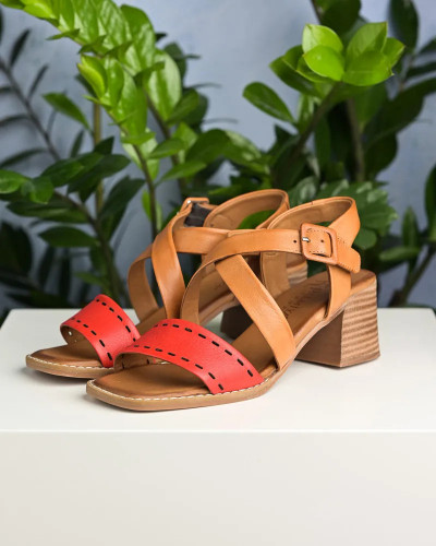 Kožne sandale sa kaišićima u crvenoj boji, slika 4