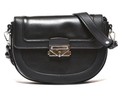 Ženska crossbody torbica u crnoj boji sa metalnom kopčom, slika 2