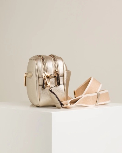 Ženska crossbody torbica u zlatnoj boji, slika 6