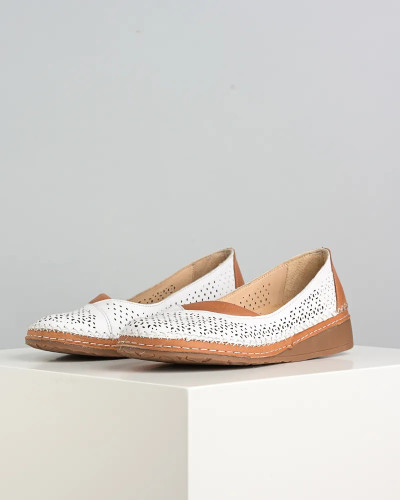 Bele kožne ženske cipele Vidra leder, slika 1