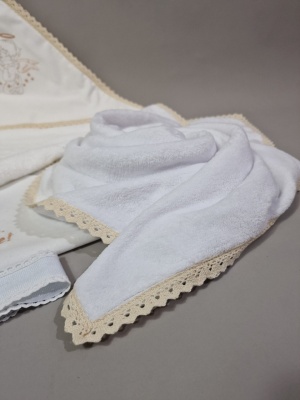 Trusou botez alb pentru fetite