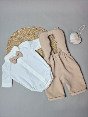 Costum de botez cu aripi de inger