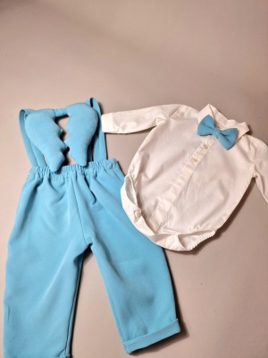 Costum pentru botez 