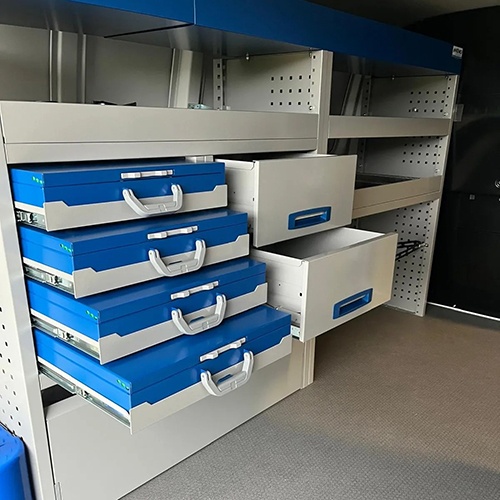 Mobilier personalizat Autoutilitara