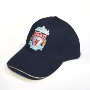 црна капа Liverpool FC