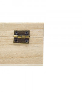 Cutiuta mini din lemn forma dreptunghiulara, 8 x 4.4 x 4.4 cm