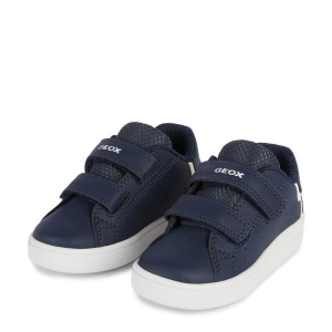 Pantofi sport Geox pentru baieti, nuanță bluemarin, două benzi velcro pentru închidere, perforații laterale pentru respirabilitate, talpă albă flexibilăsi interior din material textil.