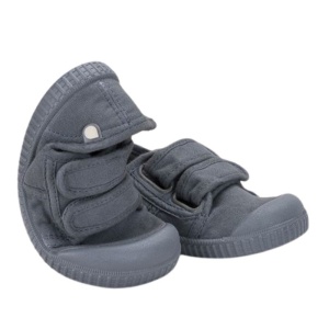 Tenisi barefoot copii, producator Igor, culoare bleumarin, exterior si interior din material textil, inchidere cu doi scai, talpa bleumarin, din cauciuc, foarte flexibila