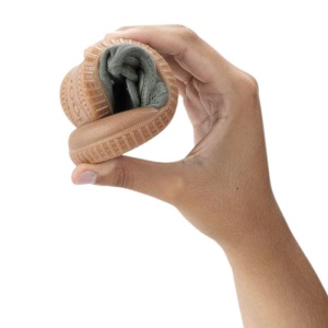 Tenisi barefoot copii, producator Igor, culoare kaki, exterior si interior din material textil, inchidere cu doi scai, talpa maro, din cauciuc, foarte flexibila