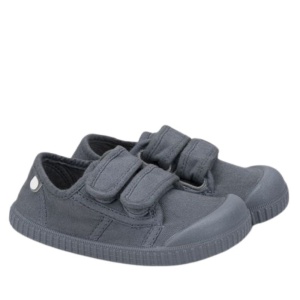 Tenisi barefoot copii, producator Igor, culoare bleumarin, exterior si interior din material textil, inchidere cu doi scai, talpa bleumarin, din cauciuc, foarte flexibila