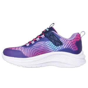 Pantof sport pentru fete Skechers Rainbow Cruisers, în nuanțe de mov, roz și albastru, cu efecte curcubeu, șiret elastic și închidere cu bandă velcro, logo „S” pe lateral și talpă albă cu detalii colorate; model cu lumini integrate si buton on/off.