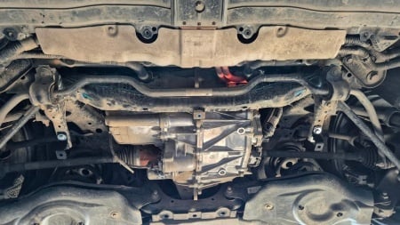 Scut motor spate Tesla Model Y AWD 2024 - 2026 - Img 5