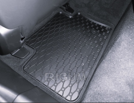 Set covorase cauciuc BMW seria 5 G60 2023-2025 - Img 4
