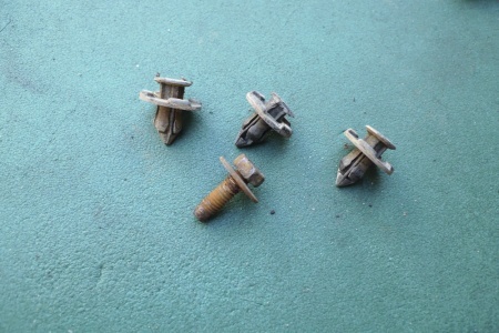 Scut motor Nissan X-Trail T30 2001 - 2007 - Img 6