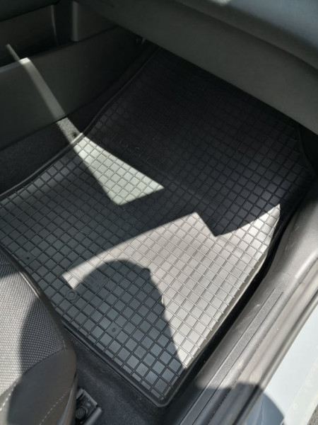 Set covorase cauciuc Hyundai Elantra 2021-2025 - Img 3