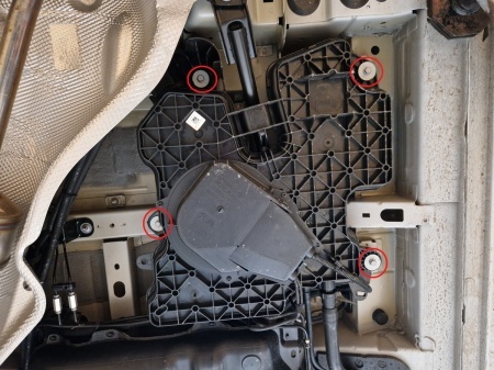 Scut rezervor AdBlue Toyota Proace 2020 - 2026 - Img 4