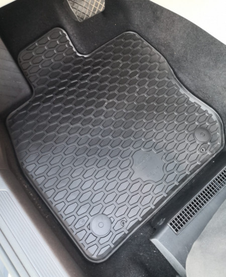 Set covorase cauciuc VW Golf 8 eTsi Hatchback Hybrid 2021-2023 - Img 2