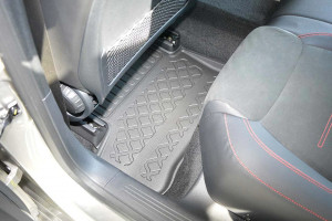 Set covorase tavita Mercedes GLA ( H247 ) 2020-2025 - Img 3