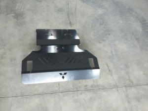 Scut motor și radiator Mitsubishi Pajero 3 (V60, V70) 1999 - 2007 - Img 11