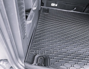 Tavita portbagaj din cauciuc Ford Tourneo Courier 5 loc 2024-2026 - Img 2