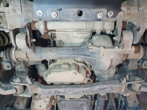 Scut motor Nissan Navara NP300 după 2015 2015 - 2021 - Img 4