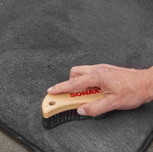 Spuma pentru curatat materiale textile ( tapiterie si covorase ) Sonax 400ml - Img 2