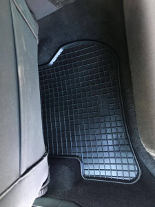 Set covorase cauciuc Volkswagen Golf V 2003 - 2009 - Img 4