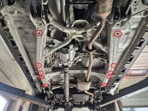 Scut reductor/cutie transfer Suzuki Jimny - model cu 5 usi 2018 - 2026 - Img 4