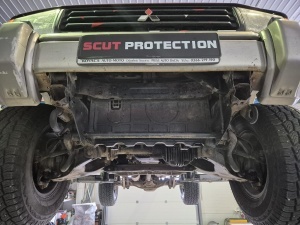 Scut motor și radiator Mitsubishi Pajero 3 (V60, V70) 1999 - 2007 - Img 7