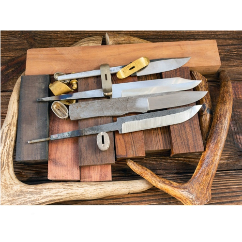Materiale cutite artizanale