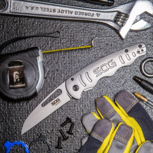 Cutit pliabil SOG Escape FL 14-52-01-57, lama Drop Point 8Cr13MoV, Frame Lock, maner din otel inoxidabil, EDC Rescue Folder - Img 7