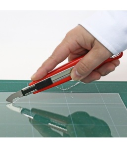 Set Cutter pentru plastic +6 lame de schimb NT Cutter - Img 4