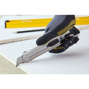 Stanley 0-10-820, Cutter FatMax cu blocare prin glisare, 210mm + 4 lame segmentate 25mm - Img 2