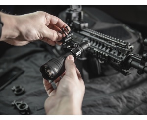Suport pentru lanterna Armytek AWM-04 pentru sina Weaver si tevi 12-26 mm - Img 4