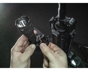 Suport pentru lanterna Armytek AWM-04 pentru sina Weaver si tevi 12-26 mm - Img 5