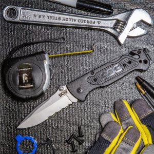 Cutit de salvare SOG Escape Bead Blasted FF24-CP, lama 9Cr18MoV, Lockback, cutter centura, spargator geam, Rescue Knife - Img 13