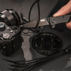 Cutit pliabil SOG Twitch II Black TWI12-CP, lama Drop Point AUS-8 Black TiNi, deschidere asistata S.A.T., Lockback, maner din aluminiu anodizat negru, EDC Premium - Img 11