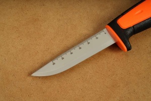 Cuțit utilitar Morakniv Basic 511 (C) METRIC Orange/Negru - Img 14