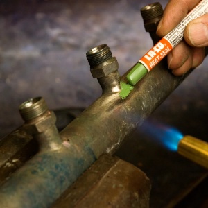 Heat Seal Stik® pentru reparat fisuri conducte prin incalzire, Markal - Img 2