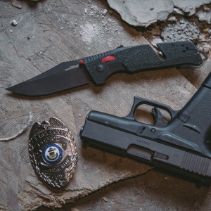 Cutit pliabil SOG Trident AT Black 11-12-01-41, lama Clip Point CRYO D2 Black TiNi, deschidere asistata S.A.T., AT-XR Lock, taietor de centura, spargator geam, maner GRN Black - Img 9
