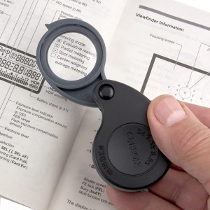 Lupă pliabilă TriView 3x/5,5x/8,5x cu carcasă încorporată - Carson - Img 3