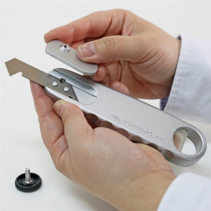 P-500GP Cutter metalic pentru plastic profesional, NT Cutter - Img 4
