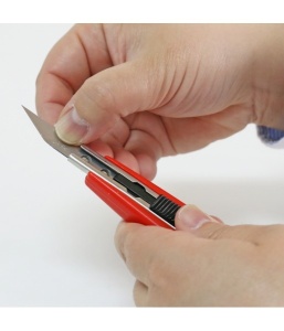 Set Cutter pentru plastic +6 lame de schimb NT Cutter - Img 5
