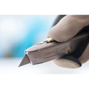 Stanley 2-10-099, Cutter metalic 99E cu lama retractabila, 160mm + 3 lame trapezoidale 62mm - Img 4