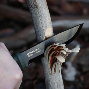 Cutit Full-Tang Morakniv Garberg Green CARBON, Teaca si maner Polimer Green, pentru Bushcraft si Outdoor - Img 3