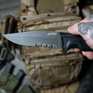 Cutit tactic SOG Recondo FX Black Serrated, otel CRYO 440C, lama partial zimtata 117 mm - Img 11