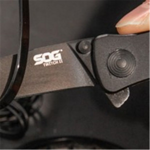 Cutit pliabil SOG Twitch II Black TWI12-CP, lama Drop Point AUS-8 Black TiNi, deschidere asistata S.A.T., Lockback, maner din aluminiu anodizat negru, EDC Premium - Img 14