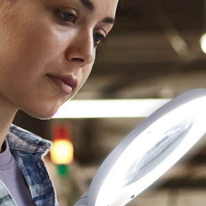 Lampa de lucru profesionala CENALED LENS DC cu lupa, cu braț flexibil - Img 7