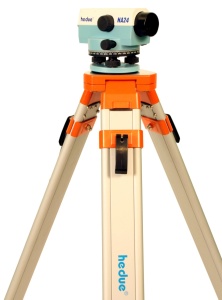 Nivelator optic Hedue NA24 marire 24x compensator mecanic - Img 3